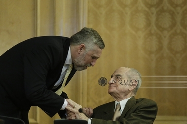 Quintus îi răspunde lui Tăriceanu: Dacă un liberal adevărat mi-ar cere demisia, aş sta să mă gândesc