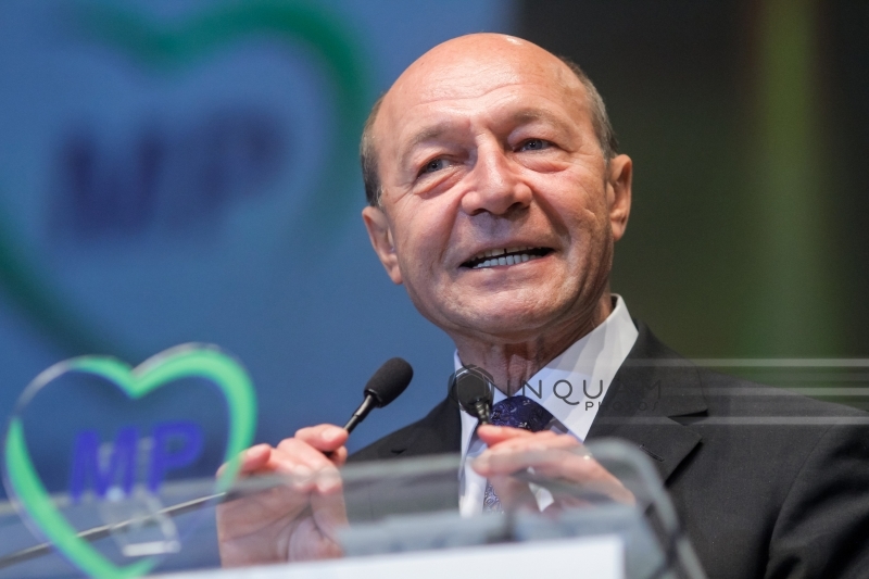 Băsescu: Sunt suspect pentru spălare de bani într-un dosar în care în 2012 s-a dat NUP şi s-a redeschis în 2015
