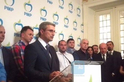 Turcescu: Doar eu şi Kovesi am cerut MApN retragerea gradului dat de Oprea; pe lista de ofiţeri sunt şi alţi jurnalişti