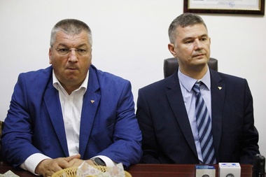 Liderul UNPR spune că noua lege electorală este greşită, "dedicată primarilor”, şi că pentru alegerile generale trebuie modificată