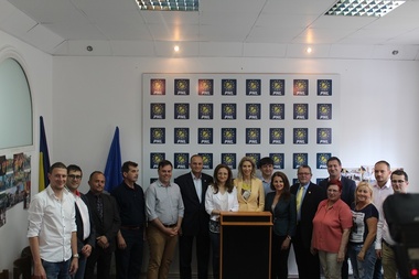Sibiu: Daniela Cîmpean (PNL), singura femeie din ţară care va deţine funcţia de preşedinte de Consiliu Judeţean