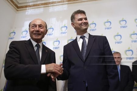 Traian Băsescu: Am declanşat un proces de fuziune a PMP cu UNPR; negocierile durează de două săptămâni