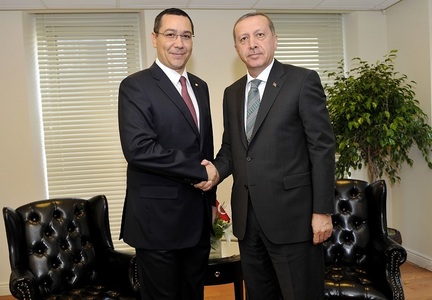 Ponta îl laudă din nou pe Erdogan: Merge mereu în "ochiul uraganului", în loc să fugă sau să se ascundă