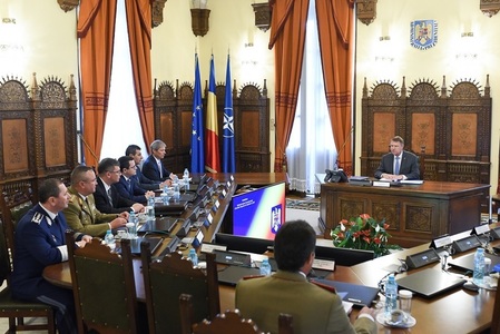 Şedinţa CSAT s-a încheiat. Preşedintele Iohannis va face o declaraţie de presă