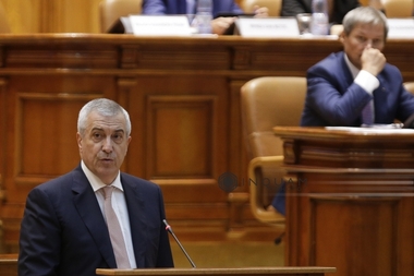 Tăriceanu, despre platforma lui Cioloş: Textul nu-i aparţine; a fost scris de cei care-l folosesc paravan