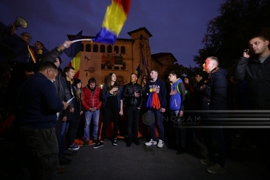 Unioniştii cer premierului şi liderilor partidelor să îşi asume unirea cu Republica Moldova ca proiect de ţară până duminică la ora 14.00. FOTO
