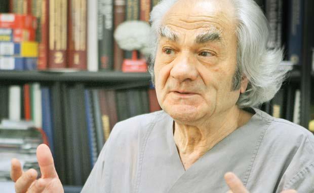 Neurochirurgul Leon Dănăilă, cap de listă la PNL pentru Senat, în Bucureşti - surse