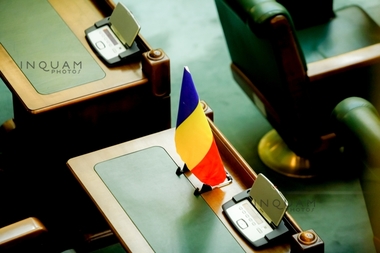 Senatul cumpără 150 de computere, 150 de tablete şi servere de stocare în valoare de 250.000 de euro pentru noul mandat 