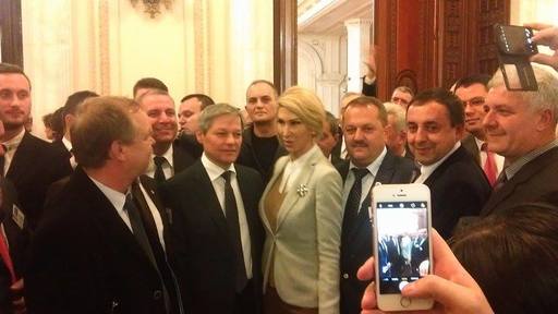 Cioloş către liberali: Putem lucra împreună; avem o şansă să recâştigăm încrederea oamenilor