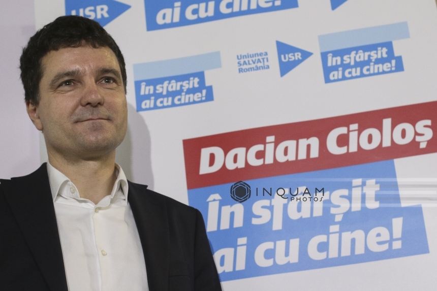 Nicuşor Dan anunţă că premierul Dacian Cioloş va participa săptămâna viitoare la un eveniment al USR