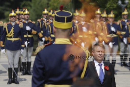 Iohannis a promulgat Legea ceremoniilor oficiale prin care parlamentarii sunt înaintea miniştrilor în ordinea de precădere
