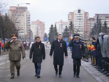 Mircea Duşa, la manifestările de 1 Decembrie de la Miercurea Ciuc: Nici pavoazarea nu s-a făcut în oraş şi îmi pare rău că se persistă în această situaţie de ani de zile