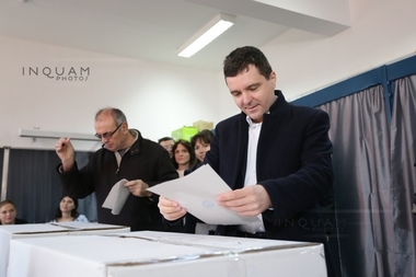 Nicuşor Dan, după ce a votat: Am convingerea că azi va fi o zi istorică pentru România. FOTO