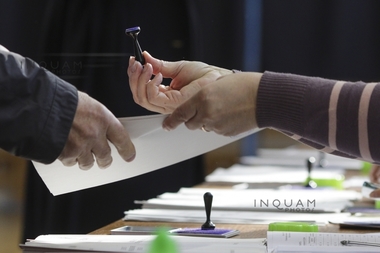 BEC: Prezenţa la vot la ora închiderii urnelor - 39,49%; Olt - 47,16%, Teleorman - 46,29%, Dolj - 45,06%. HARTA PE JUDEŢE