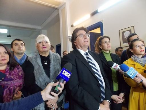 Robu: Trebuie să facem alegeri cât mai repede şi în Timiş şi în toată ţara, la nivelul PNL. Până la alegeri, cineva trebuie să joace rolul de preşedinte