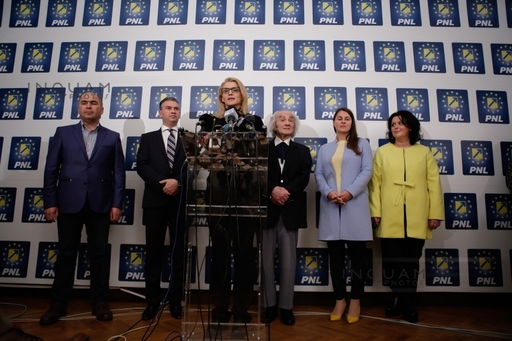REPORTAJ: Duminica orbului la PNL: Cum a sperat Alina Gorghiu să facă Guvernul cu puţin peste 20% din voturi
