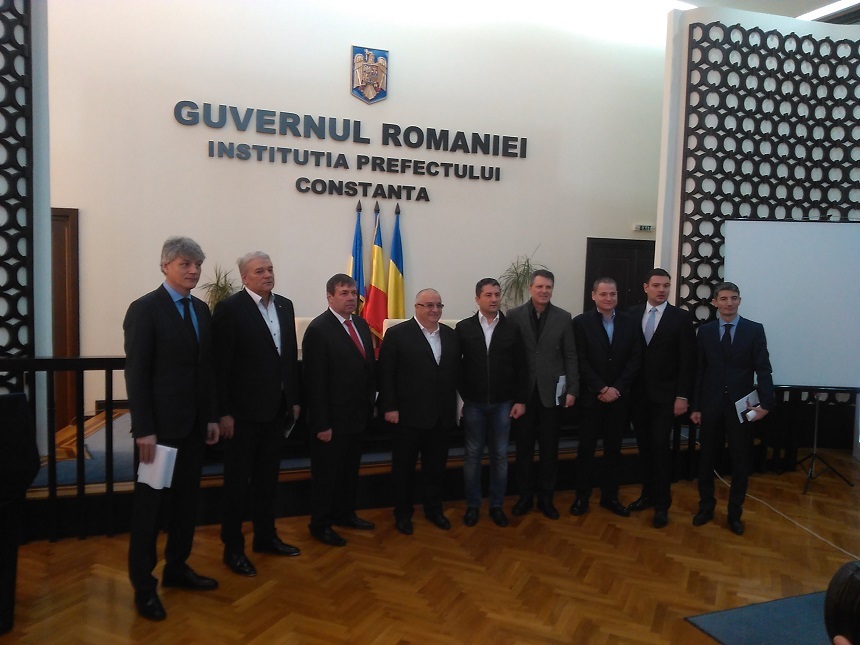 Liderul PSD Constanţa vrea ca cei 16 parlamentari din judeţ să fie o singură echipă, Robert Turcescu (PMP), de acord cu ideea