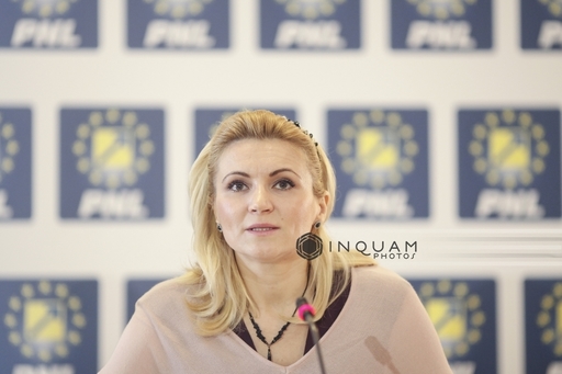 Andreea Paul: PNL este singurul partid în care nicio femeie nu conduce o comisie parlamentară; este o frică de competiţie