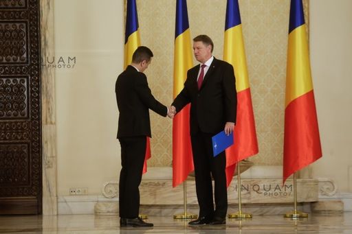 Preşedintele Iohannis şi premierul Grindeanu se întâlnesc pentru o discuţie legată de politicile economice ale Guvernului