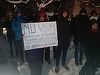 REPORTAJ: Protest "Victor Ciorbea, eşti demis!" în Piaţa Universităţii - Circa două sute de oameni au scandat: "Avocatul hoţilor şi al mafioţilor" - VIDEO