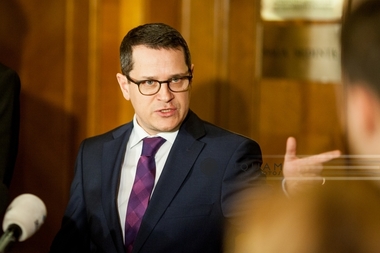 Eduard Hellvig: SRI nu are acoperiţi în politică sau în justiţie şi nu se va implica în jocurile de putere; există un interes în destabilizarea serviciului