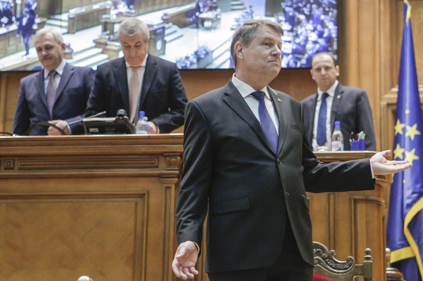 Iohannis, în Parlament: Democraţia trebuie ţinută vie, trebuie apărată zi de zi. Să păstrăm democraţia vie şi ţara curată
