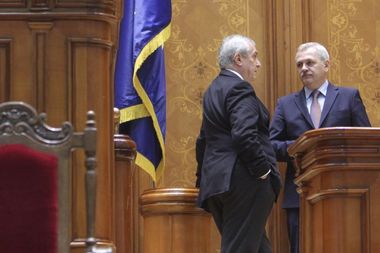 Iohannis: Dragnea şi Tăriceanu acreditează ideea că nu diger rezultatele votului. Fals! Aţi câştigat, guvernaţi, dar responsabil. Dacă PSD nu rezolvă criza, convoc consultări