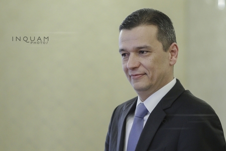 Guvernul anunţă că premierul va merge marţi la Palatul Cotroceni, la discuţiile solicitate de preşedinte pe tema bugetului de stat