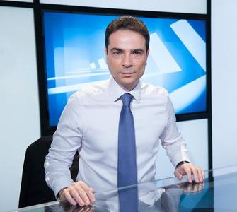 Jurnalistul Claudiu Lucaci de la TVR, luat în calcul pentru funcţia de purtător de cuvânt al Guvernului - surse