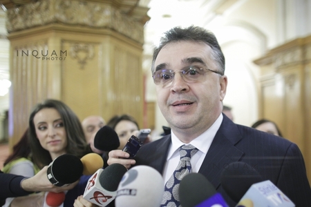 Marian Oprişan, vociferări în timpul conferinţei lui Dragnea, iritat că jurnaliştii nu întreabă despre casa lui Iohannis: Nu aveţi curaj!