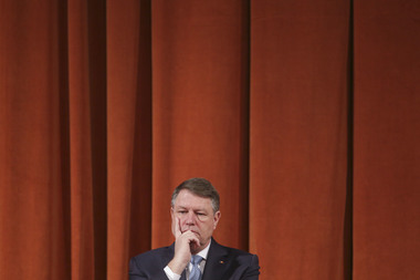 Bilanţ MApN - Iohannis: Sunt prioritare consolidarea parteneriatului cu SUA şi construirea unui profil mai puternic în NATO şi UE. Grindeanu: Apărarea devine tot mai importantă în ecuaţia de securitate naţională UPDATE