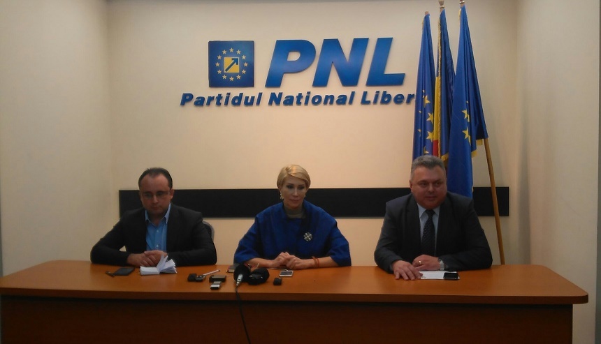 Turcan: Ne-am dori ca domnul Cioloş să vină în PNL, opţiunea este la domnia sa