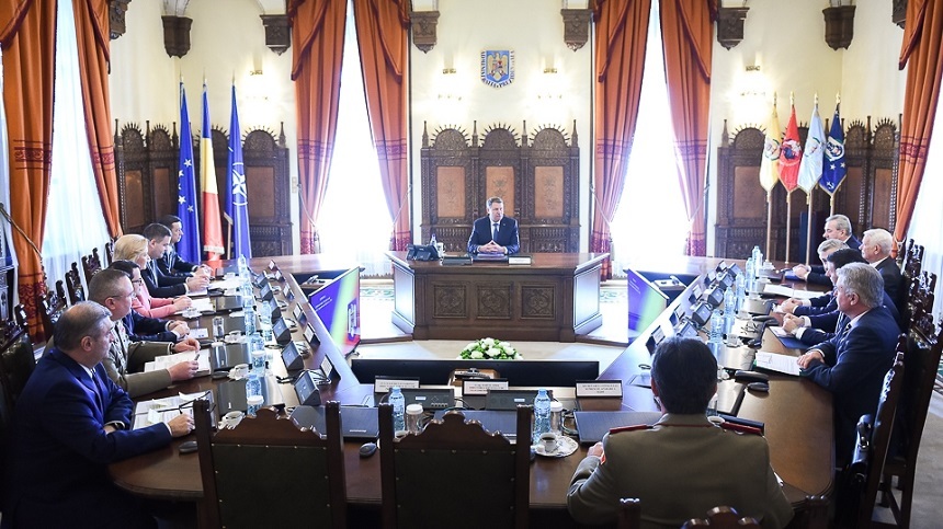CSAT se reuneşte, marţi, la Palatul Cotroceni; pe agendă se află programul de înzestrare a Armatei