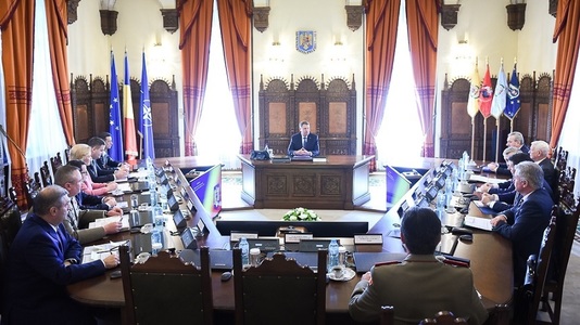 Şedinţa CSAT s-a încheiat; preşedintele Iohannis va face declaraţii în scurt timp