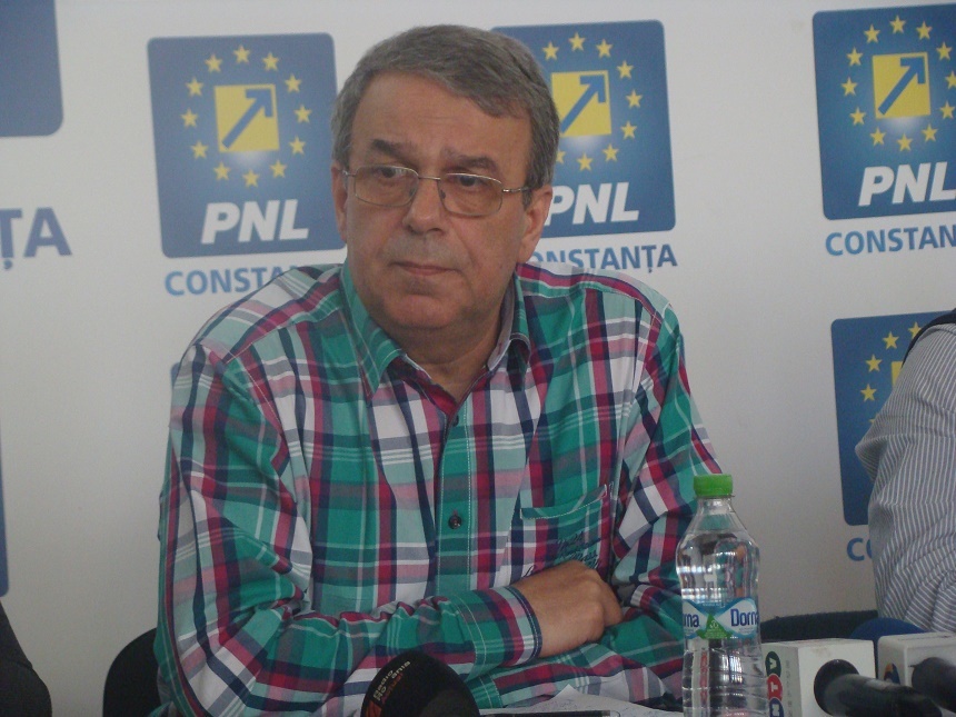Preşedintele organizaţiei municipale PNL Constanţa contestă organizarea alegerilor pentru conducerea filialei