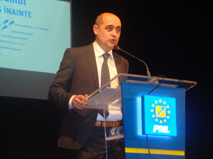 Omul de afaceri George Muhscină este noul preşedinte al organizaţiei municipale a PNL Constanţa; o parte din liberali contestă alegerile