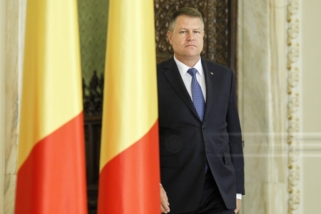 Preşedintele Iohannis nu a avut niciun mesaj public la ceremonia de depunere a jurământului de către noii miniştri