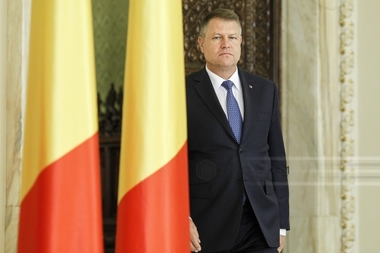Preşedintele Iohannis nu a avut niciun mesaj public la ceremonia de depunere a jurământului de către noii miniştri