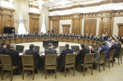 Dispute în Comisia juridică pe tema închisorilor: Nicolicea vrea reducerea în bloc a pedepselor pentru condiţii inumane, Ministerul Justiţiei se opune