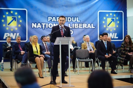 Gheorghe Falcă a fost reales preşedinte al PNL Arad, fiind singurul candidat după ce Eusebiu Pistru s-a retras