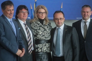 Robu a fost ales preşedinte al PNL Timiş, el câştigând detaşat alegerile în faţa contracandidatului său Alin Nica - FOTO