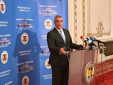 Tăriceanu: Parlamentul este inima şi mintea naţiunii. Teritoriul şi poporul pot fi pierdute, dar ţara e vie dacă Parlamentul funcţionează