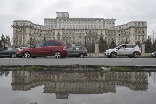 Senatul a demarat o procedură de licitaţie pentru a construi parcări; valoarea estimată a contractului - peste 1.450.000 lei