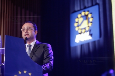 Moţiune Buşoi: PNL trebuie să-şi asume liberalismul civic, iar România să devină cel mai pro-european stat de la graniţa UE