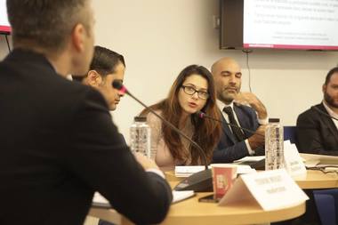 USR îi cere preşedintelui să nu promulge legea prin care răspunderea pentru legalitatea documentelor trece de la primari şi preşedinţi de CJ la secretari