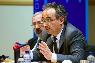 INTERVIU: Traian Ungureanu: Am ajuns în situaţia paradoxală în care reuşita cea mai de preţ a unui român e să plece din România