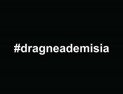 Sorin Grindeanu a postat o poză pe Facebook cu mesajul "#dragneademisia"; fotografia a fost distribuită de Victor Ponta