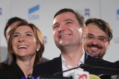 Consiliul Politic al USR se întruneşte pentru a decide poziţionarea faţă de referendumul privind familia