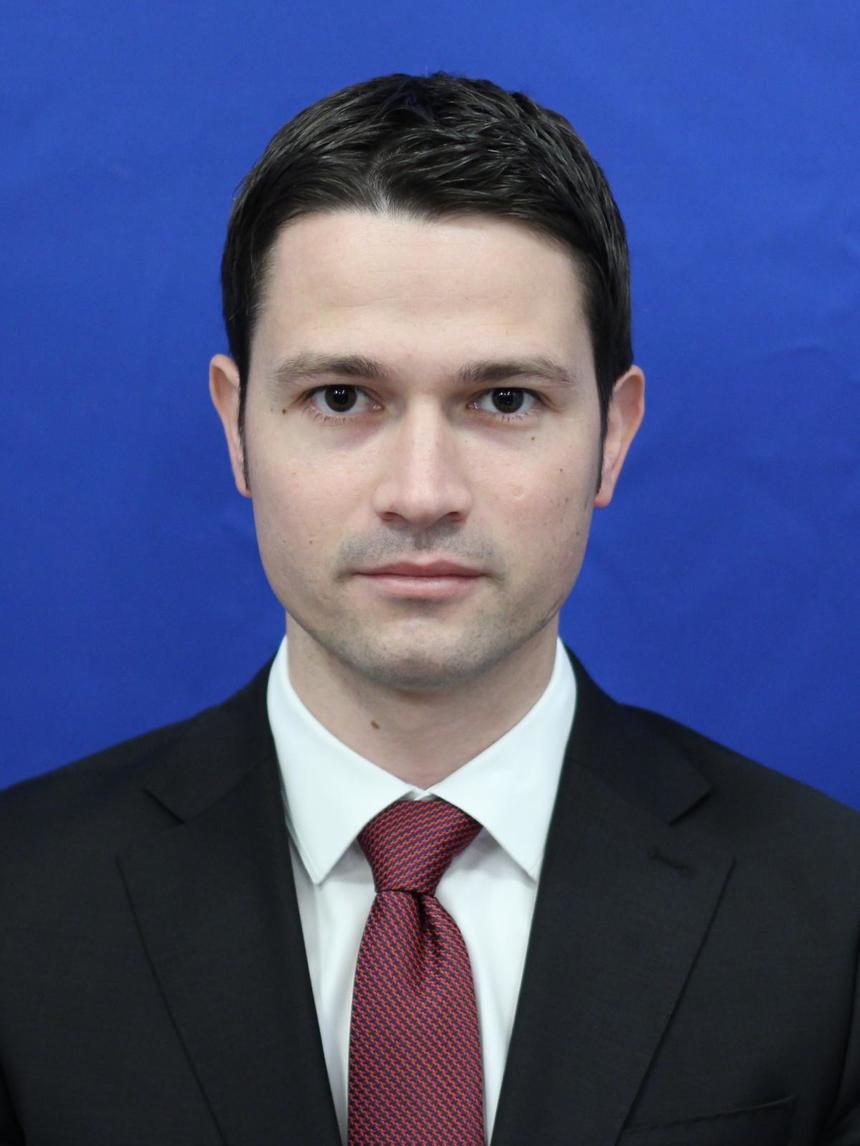 Liberalii îşi aleg Biroul Executiv. Deputatul Robert Sighiartău, propus de Ludovic Orban pentru funcţia de secretar general