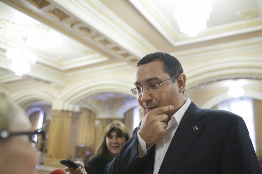 Ponta: Dragnea a vrut să folosească voturile UDMR ca "glonţ de argint", dar azi şi l-a tras în propriul picior şi în picioarele PSD